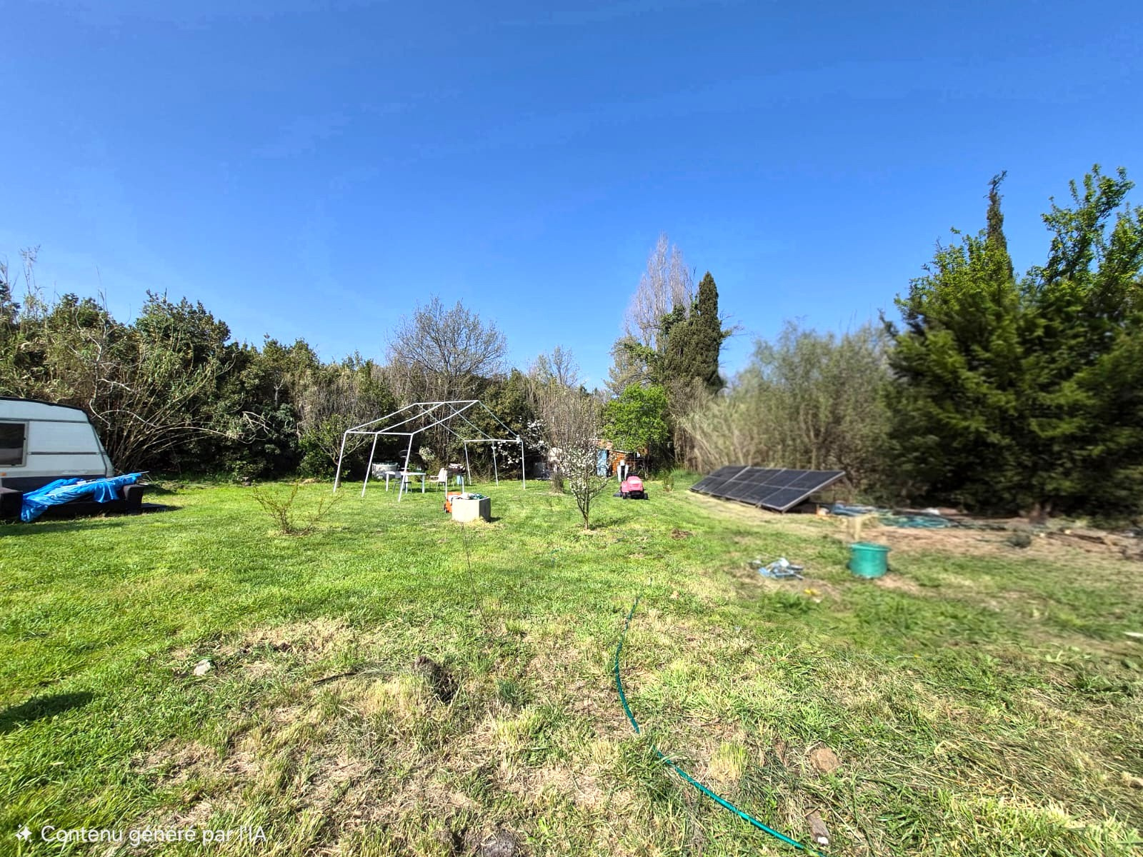 Terrain de loisir 2 390 m2 avec forage et autonomie solaire