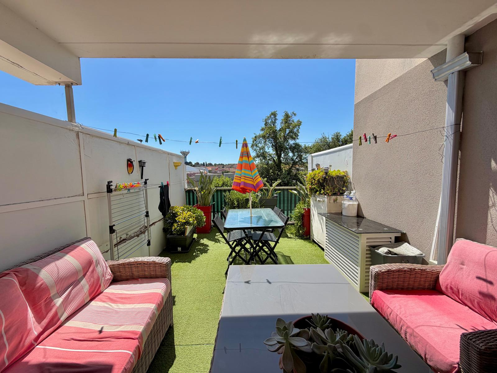 Saint-Cyprien Appartement T3 avec terrasse, garage et parkin