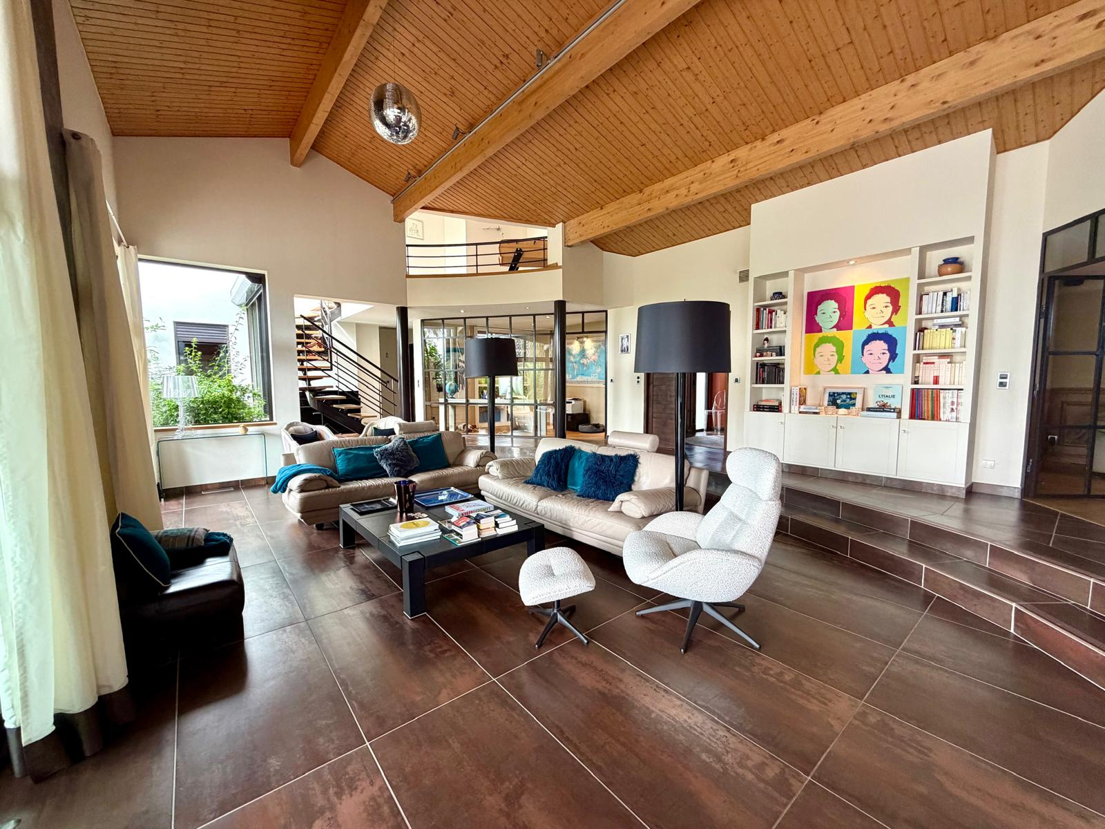 POLLESTRES Villa contemporaine de 260 m2 Parcelle de plus de