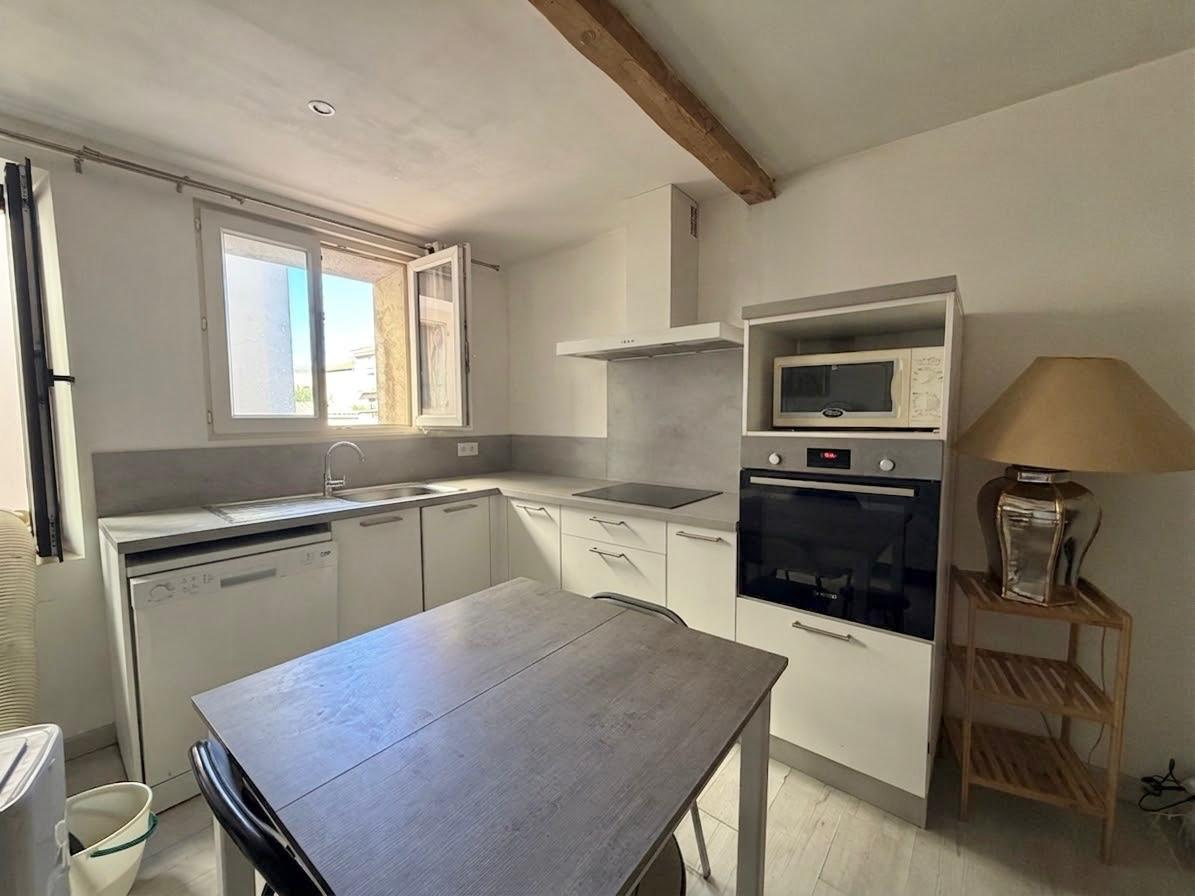 Maison de village 3 niveaux 1 chambre Pollestres centre