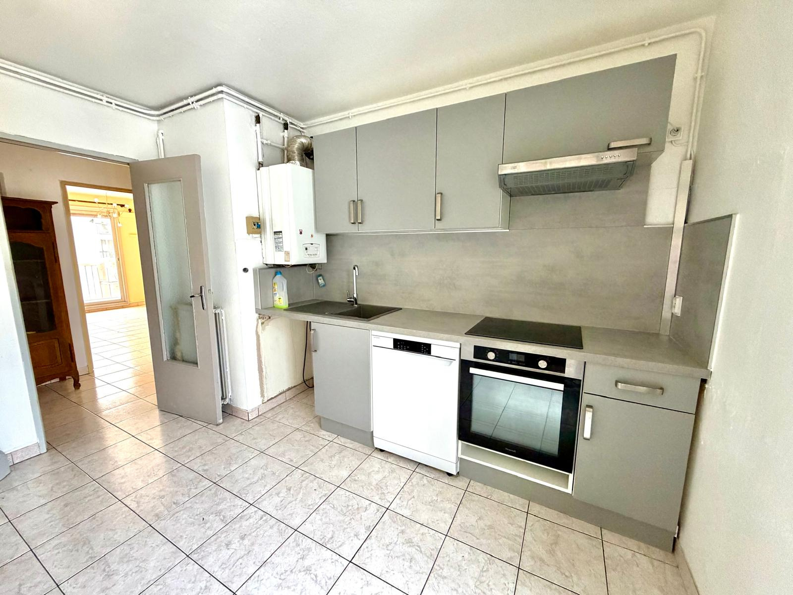 Appartement T3 de 76 m2 + terrasse plein sud